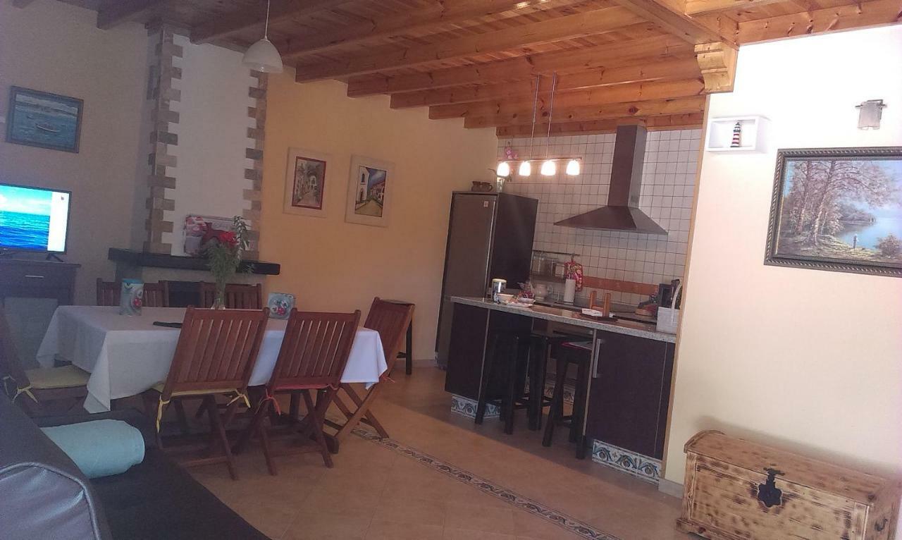 Victoryangel Villa Laino Exterior foto